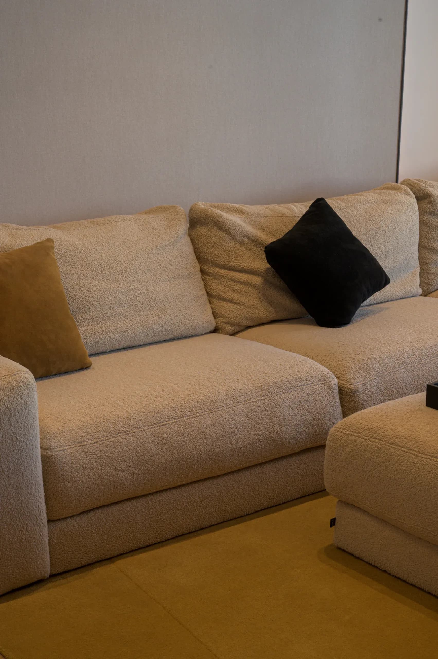 Showroom Etérea3 · Atelier — Detalle de autor